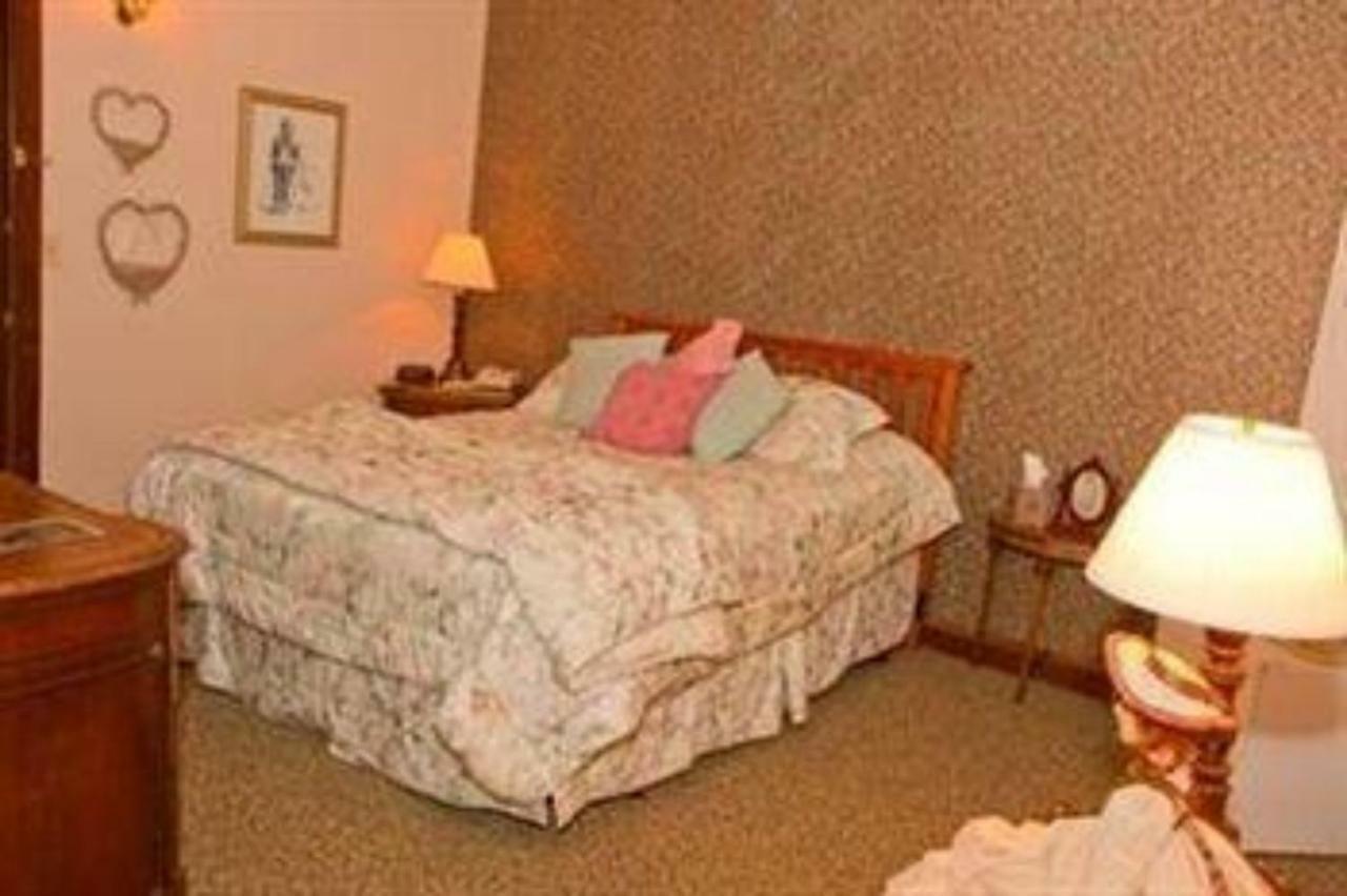 Karsten Hotel Kewaunee ภายนอก รูปภาพ