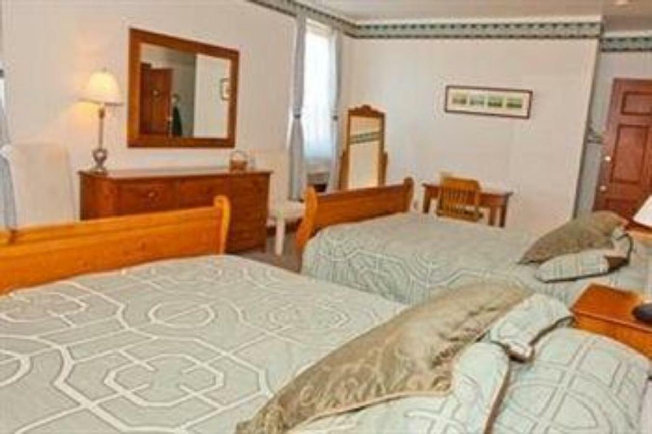Karsten Hotel Kewaunee ภายนอก รูปภาพ