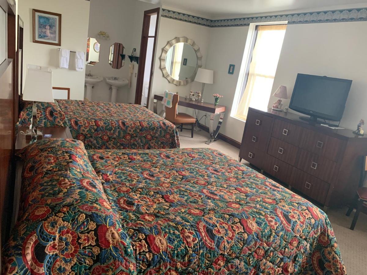 Karsten Hotel Kewaunee ภายนอก รูปภาพ
